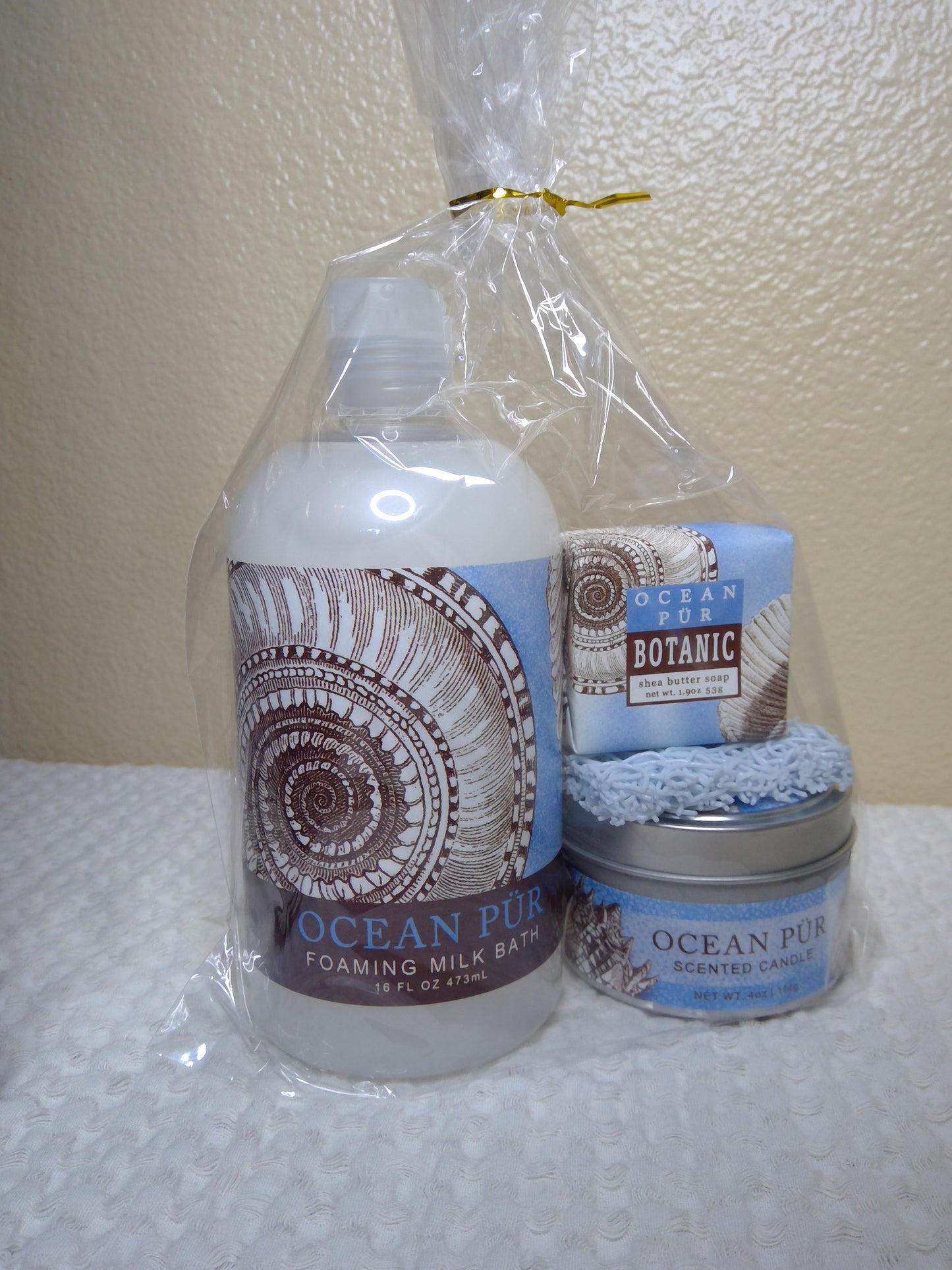 Ocean Pur Bath and Candle Gift Set