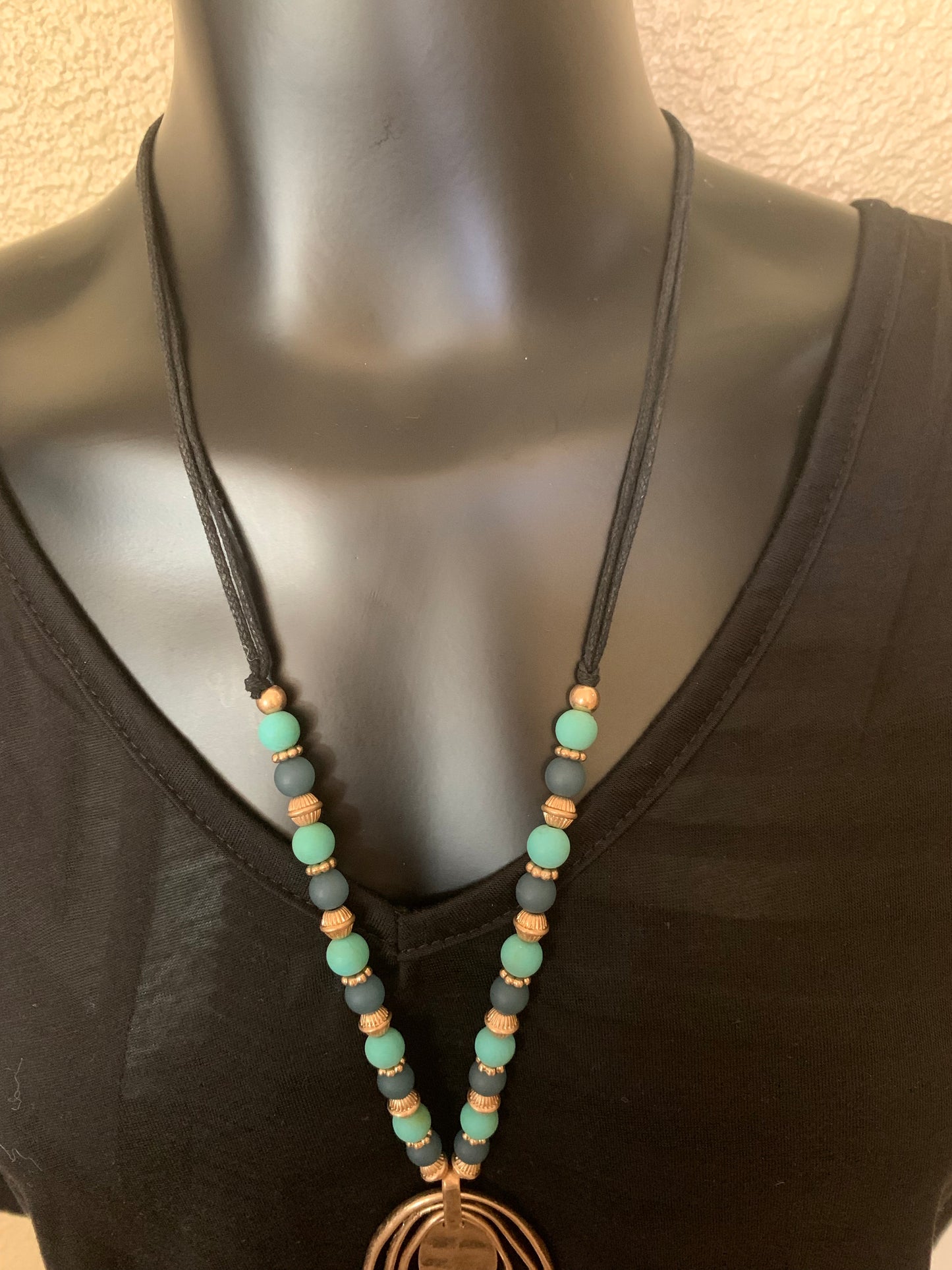 Long oval beaded necklace set