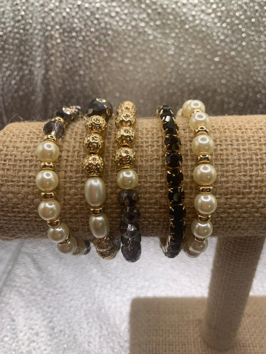 Pearls and Crystal Bracelet Set